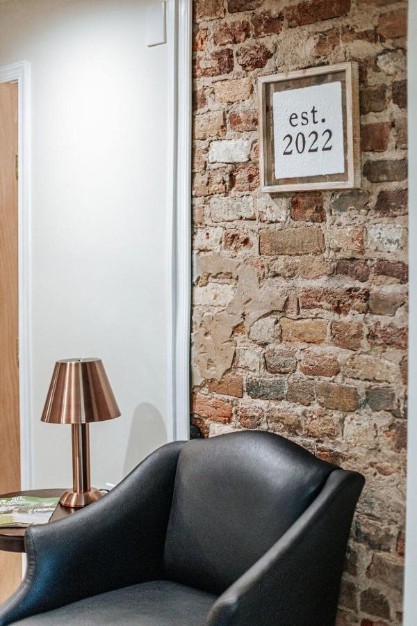 Staunton Underground Apartment Ngoại thất bức ảnh